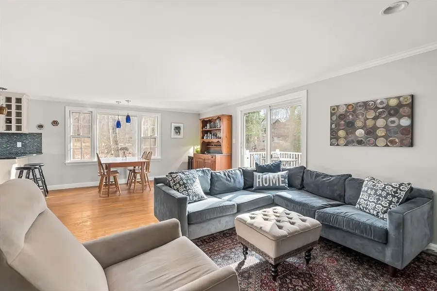 11 Springdale, Wellesley, MA 02481 - #3