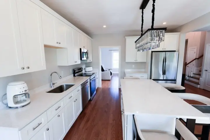 31 Lilac Ave, Bellingham, MA 02019 - #3