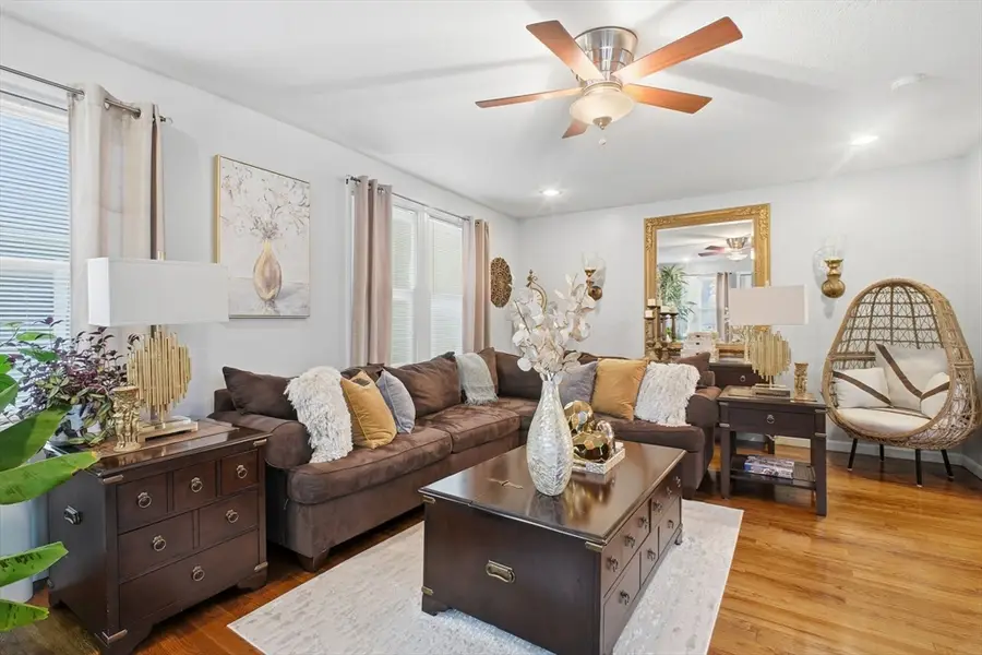 70 Norman St, Springfield, MA 01104 - #3