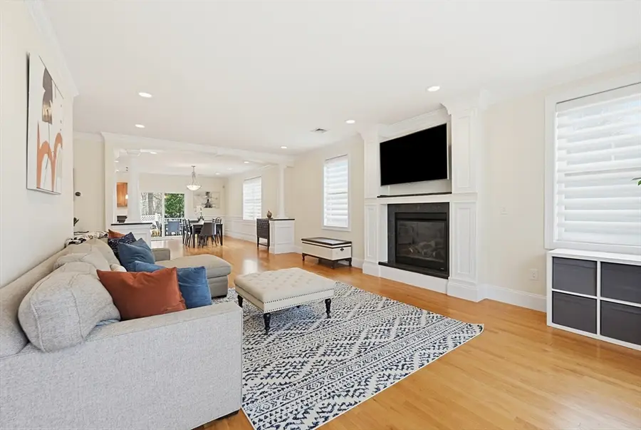 98-100 Lexington Street #100, Newton, MA 02466 - #3