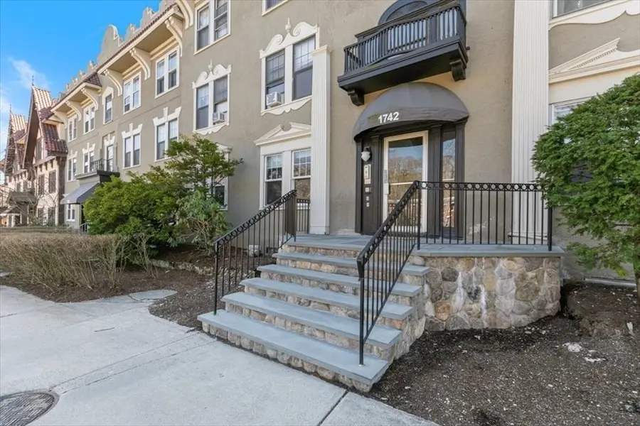 1742 Commonwealth Ave #2, Boston, MA 02135 - #3