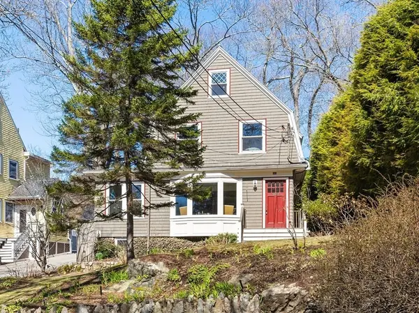 11 Lincoln St, Arlington, MA 02476