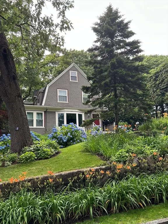 11 Lincoln St, Arlington, MA 02476 - #3