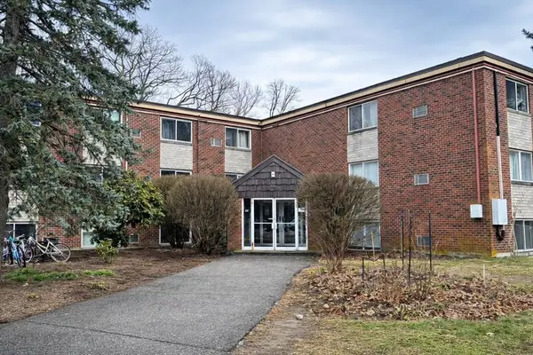 15 Weld St #18, Framingham, MA 01702