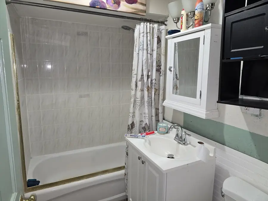 65 Ridgewood St, Boston, MA 02122 - #3