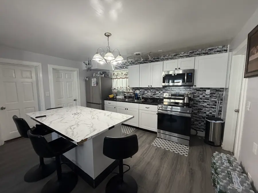 28-32 Chester St, Lawrence, MA 01843 - #3