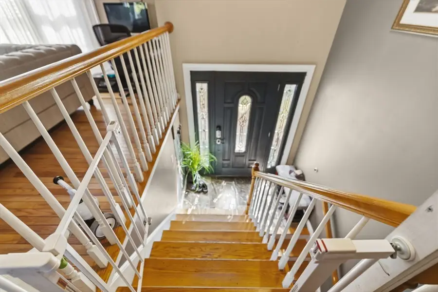 35 Avery St, New Bedford, MA 02745 - #3