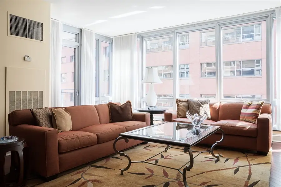 1 Charles St S #5G, Boston, MA 02116 - #2