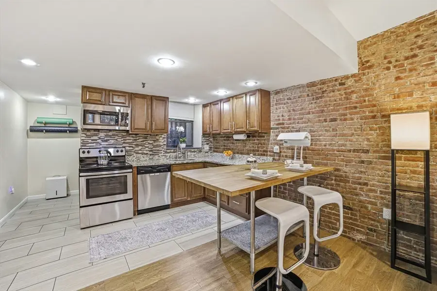 39 Hemenway St #27, Boston, MA 02115 - #2