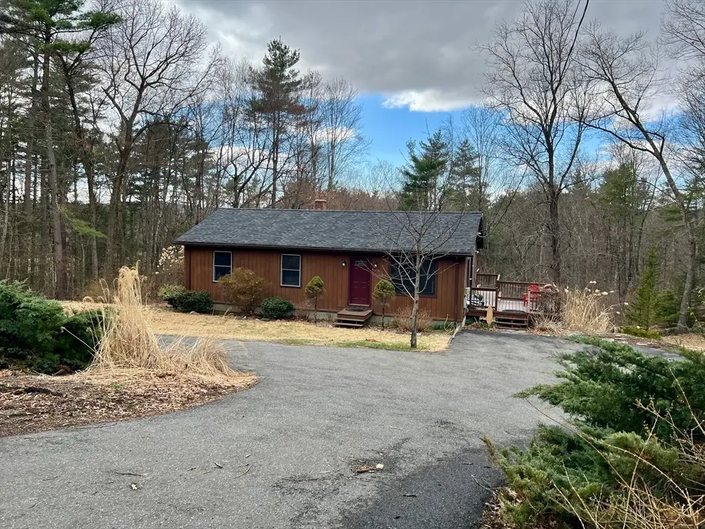 435 Montague Rd, Sunderland, MA 01375 - #1