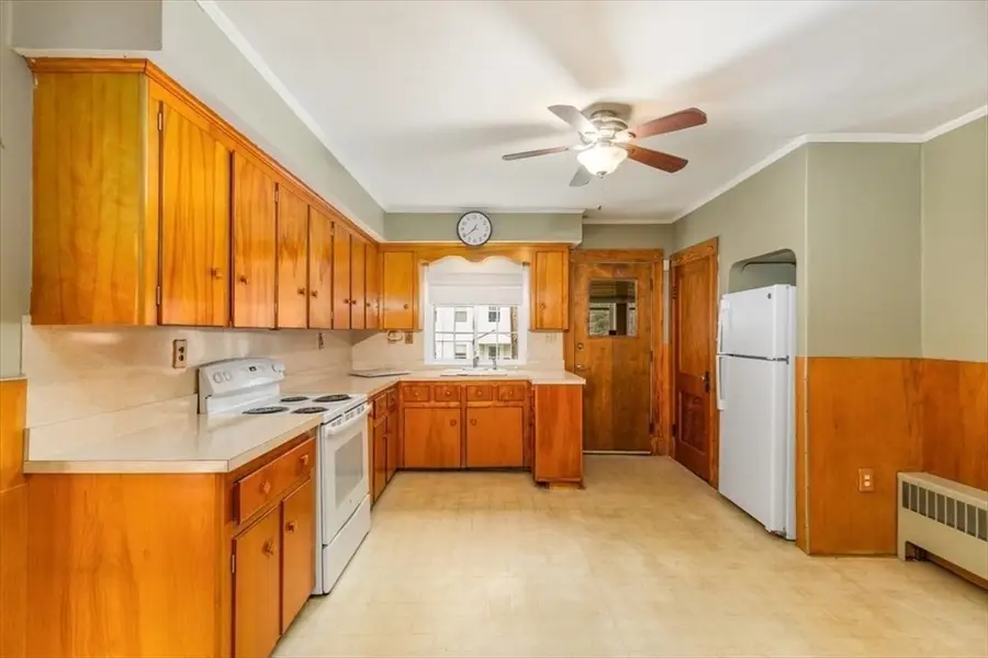 40 Congress St, Amesbury, MA 01913 - #2