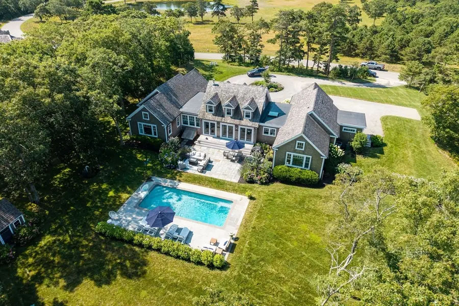 8 Paddock Rd, Oak Bluffs, MA 02557 - #2