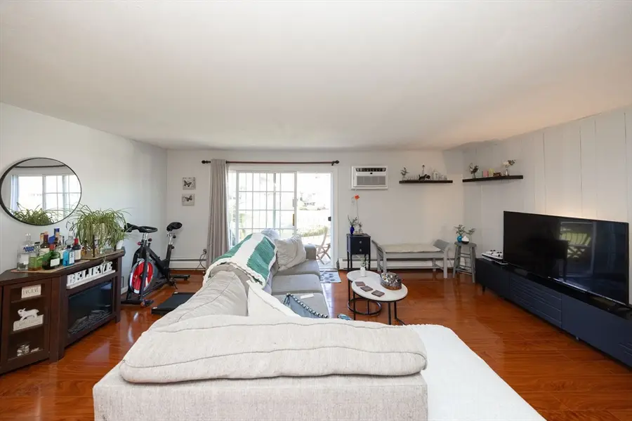 24 Williamsburg Ct #21, Shrewsbury, MA 01545 - #3