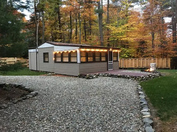 2 Modoc Drive, Heath, MA 01346