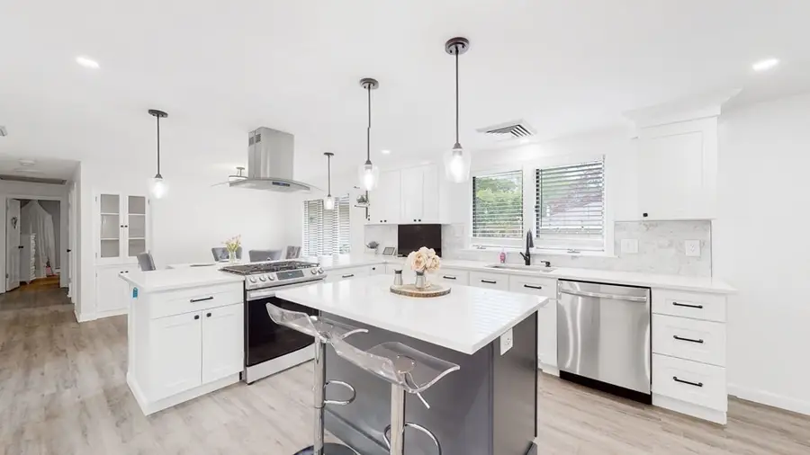 9 Gaywood Cir, Methuen, MA 01844 - #2