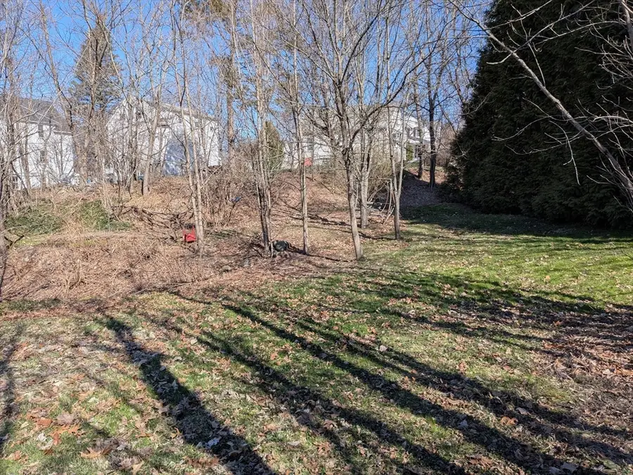 78 Leeds St, Worcester, MA 01606 - #3