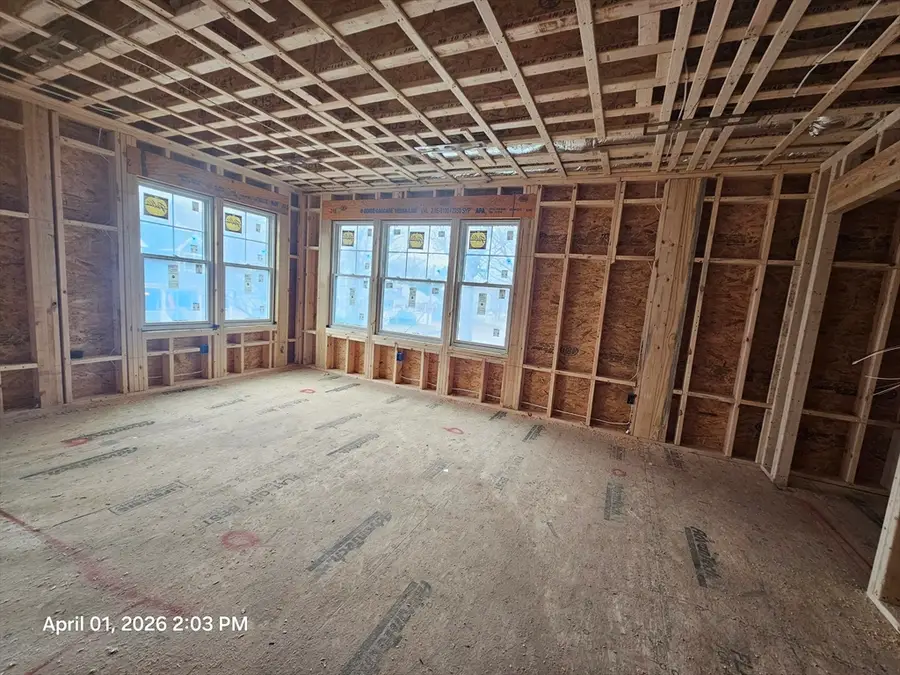 11 Greenough St, Needham, MA 02494 - #3