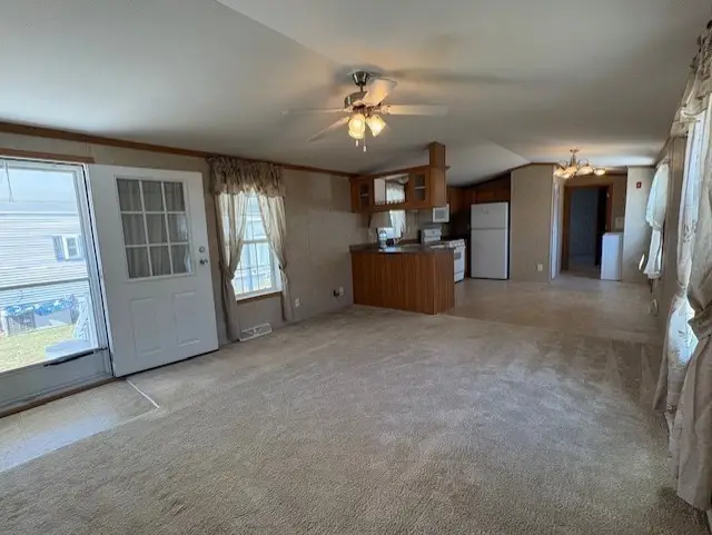 300 East Washington Street #10E, North Attleboro, MA 02760 - #3