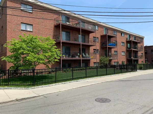 26 Waverly Street #202, Boston, MA 02135