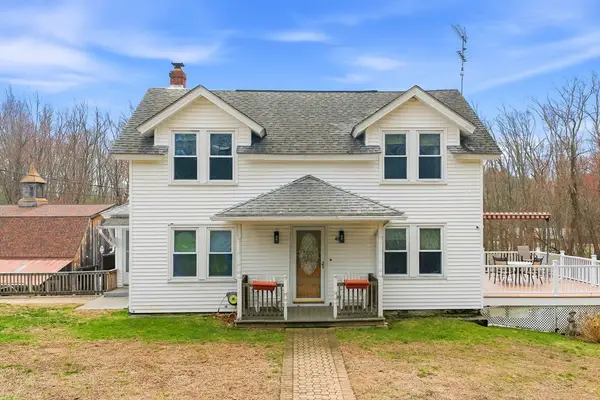 40 Providence St, Uxbridge, MA 01569