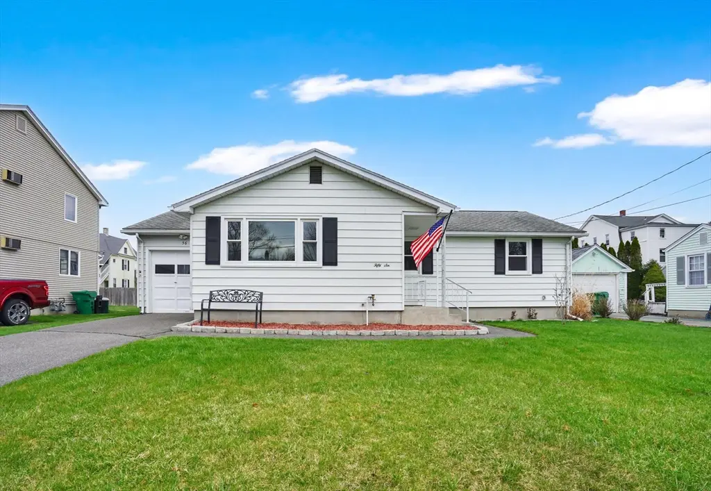 56 Thaddeus St, Chicopee, MA 01020 - #1