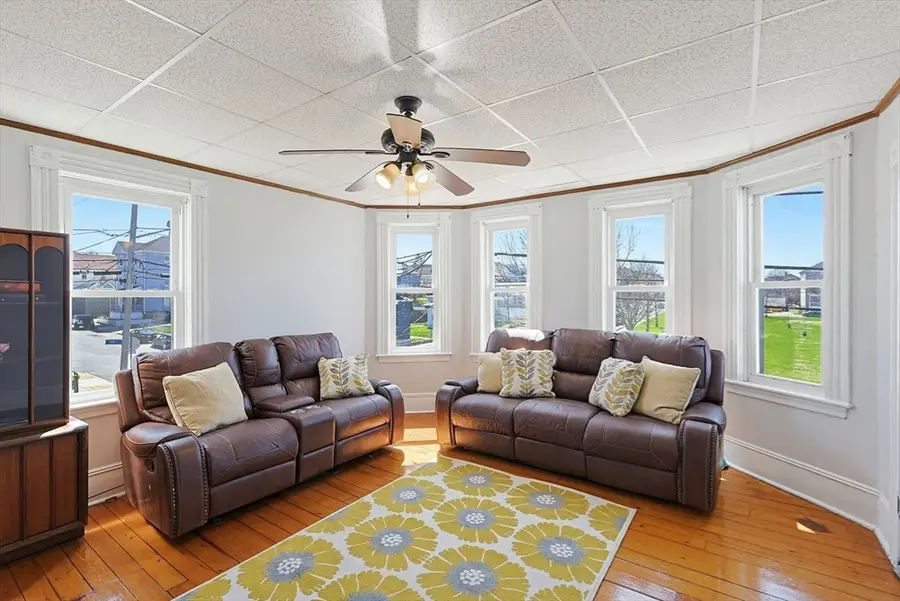 464 Birch St, Fall River, MA 02724 - #2
