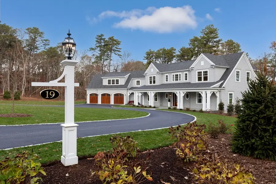 19 Walkerwoods Dr, Harwich, MA 02645 - #2