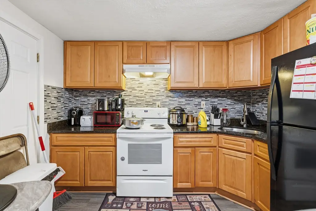 29 Auna Dr #3, Brockton, MA 02301 - #1