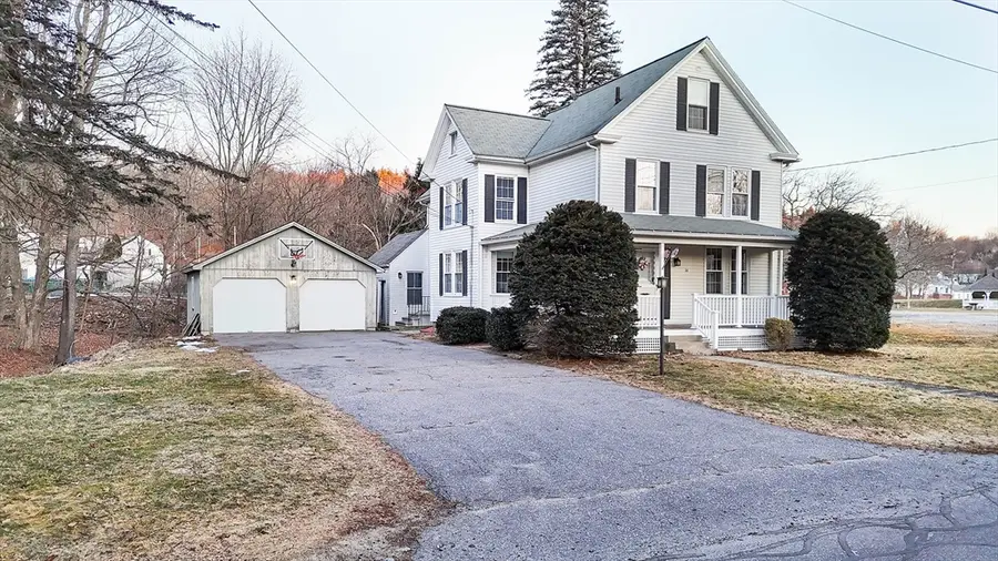 14 School St, Sterling, MA 01564 - #3