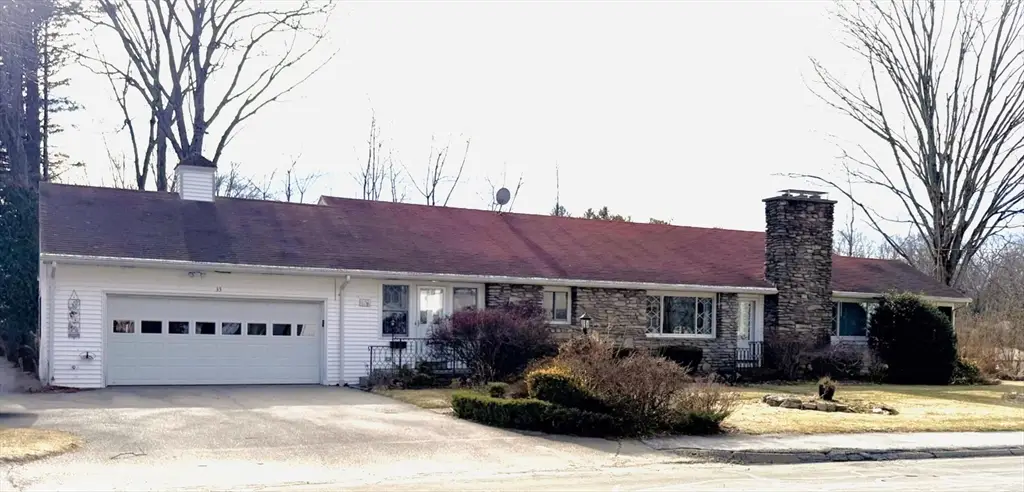 33 Slater St, Webster, MA 01570 - #1