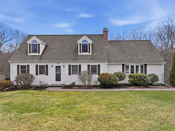 9 Knollwood Dr, Charlton, MA 01507