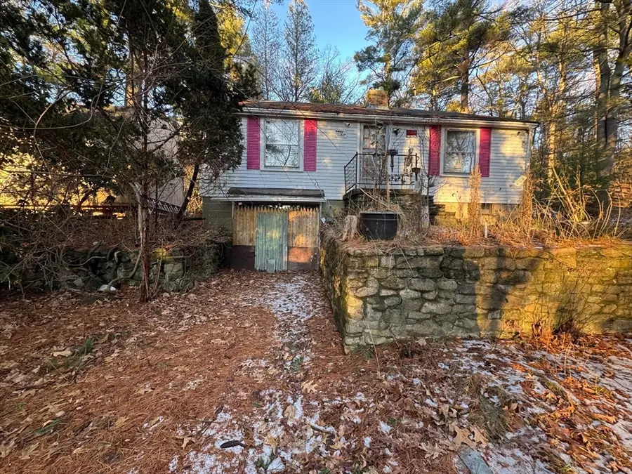 98 Medway St, Norfolk, MA 02056 - #2