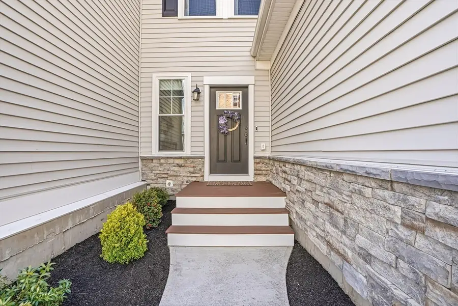 11 Winslow Lane #2, North Grafton, MA 01536 - #3