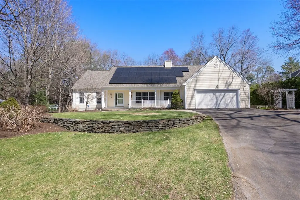 70 Salem Rd, Longmeadow, MA 01106 - #1
