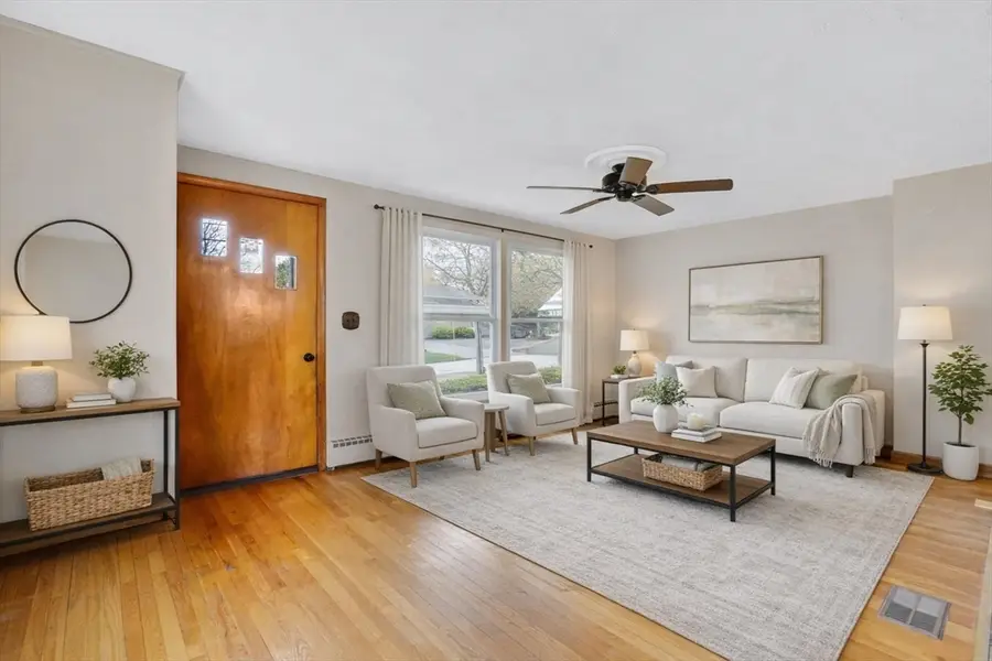 20 Edbert St, Chicopee, MA 01020 - #3