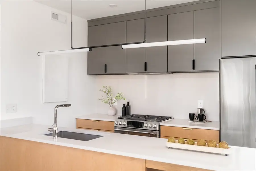 182 Tremont St. #5A, Somerville, MA 02143 - #3