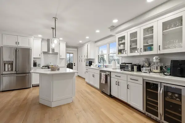 22 Carver Rd East #22, Watertown, MA 02472