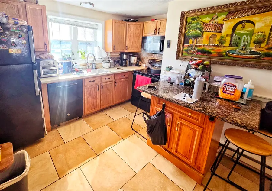 3 Maple Crest Cir #B, Holyoke, MA 01040 - #2