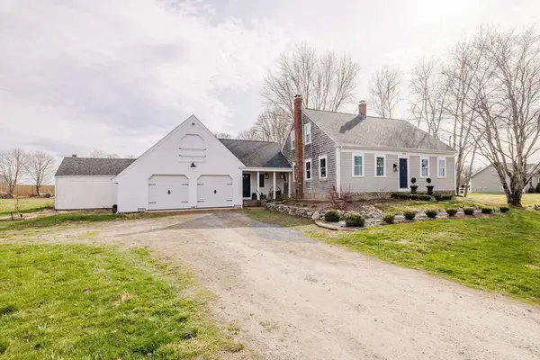 1053 Tremont St, Dighton, MA 02764