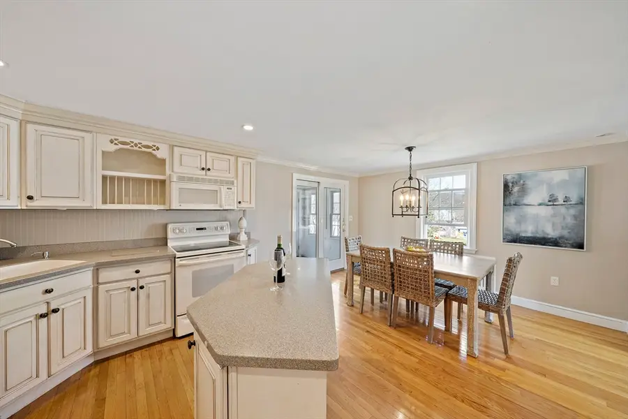 25 Riley Ave, Weymouth, MA 02189 - #3