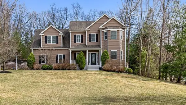 53 Ridge Rd, Wrentham, MA 02093