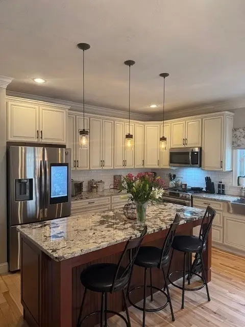 5 Deer Hill Rd, Oxford, MA 01537