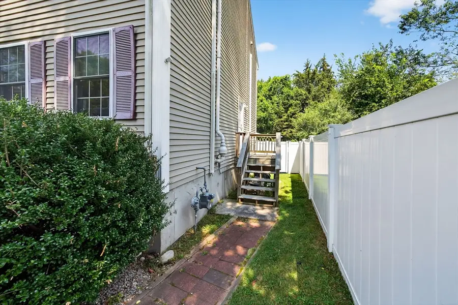 175 Old Fall River Rd, Swansea, MA 02777 - #3