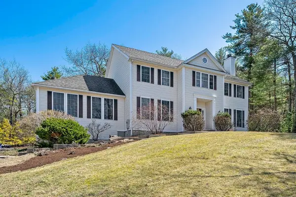 17 Alexandra Way, Acton, MA 01720