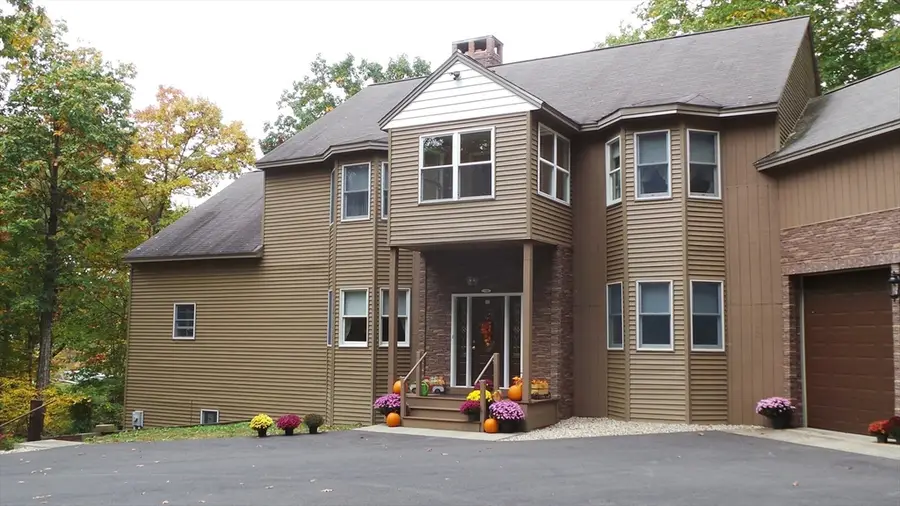 198 S. Royalston Rd., Athol, MA 01331 - #2