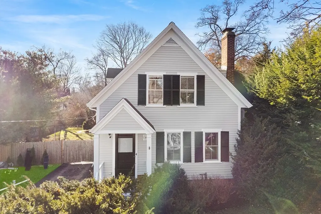 29 Cottage St, Wellesley, MA 02482 - #1