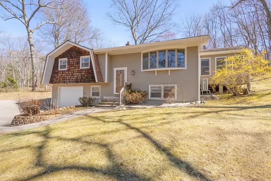 43 Locust Street, Bellingham, MA 02019 - #2