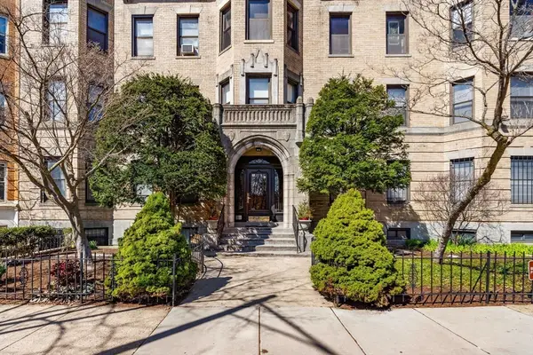 51 Park Dr #9, Boston, MA 02215