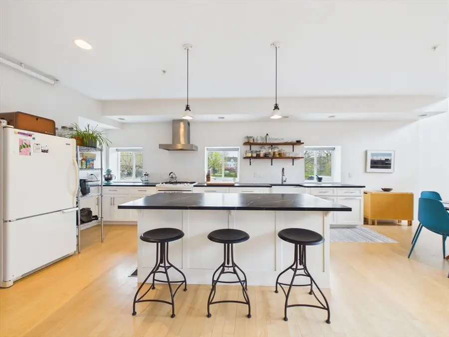 123 Sawyer St #1, New Bedford, MA 02746 - #2