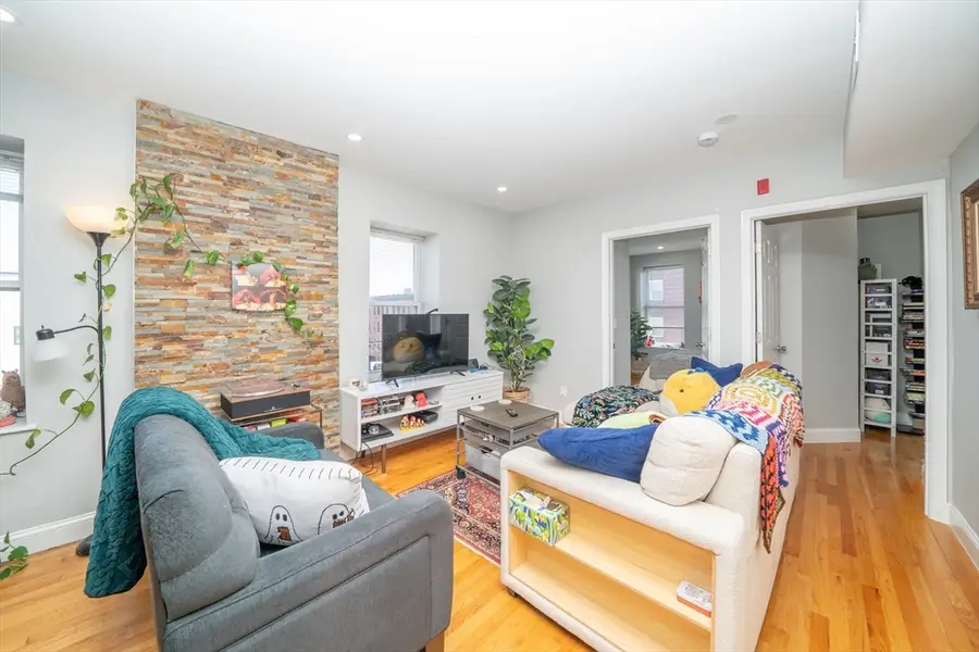 28 Chelsea St, Boston, MA 02128 - #3